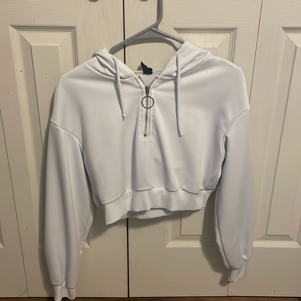 White half-zip cropped hoodie